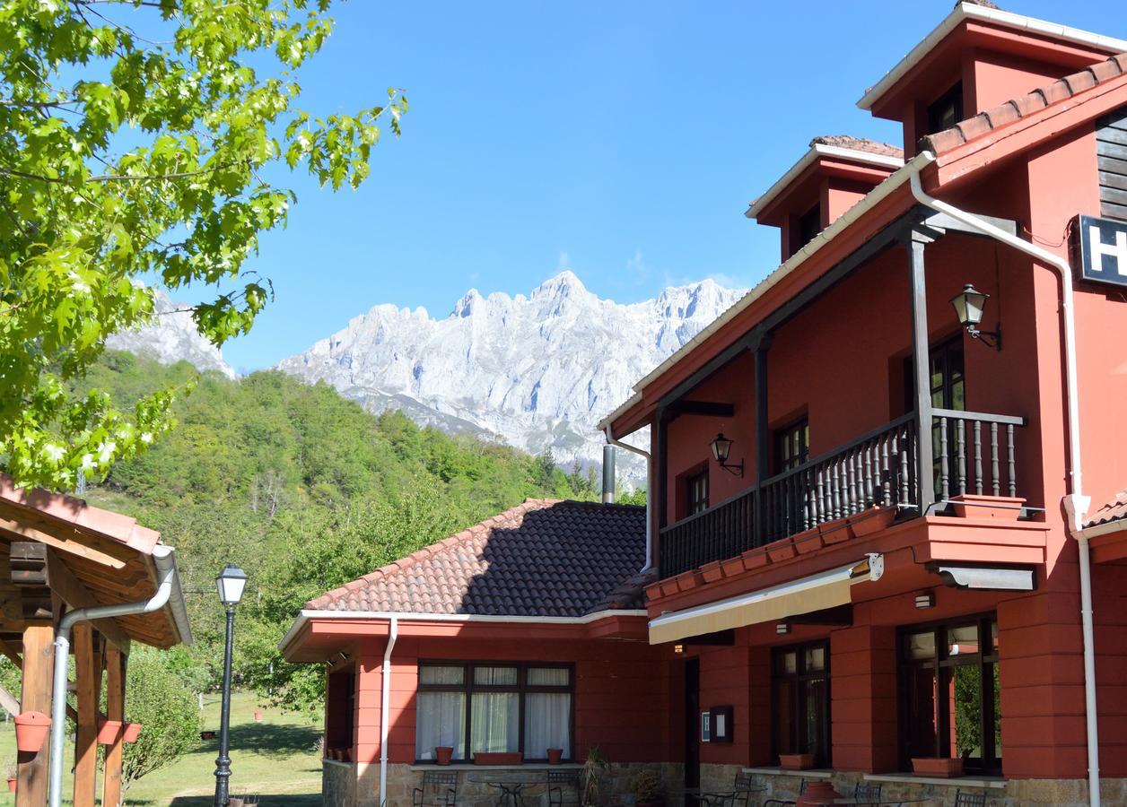 Hotel El Jisu Camaleño Εξωτερικό φωτογραφία