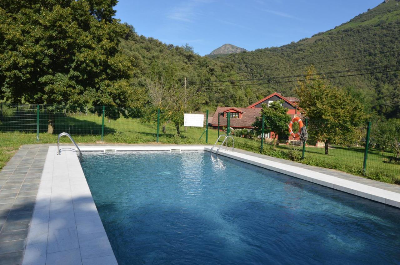 Hotel El Jisu Camaleño Εξωτερικό φωτογραφία